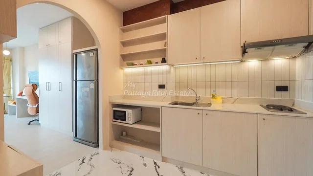 أخرى