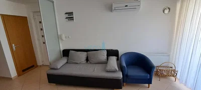 أخرى