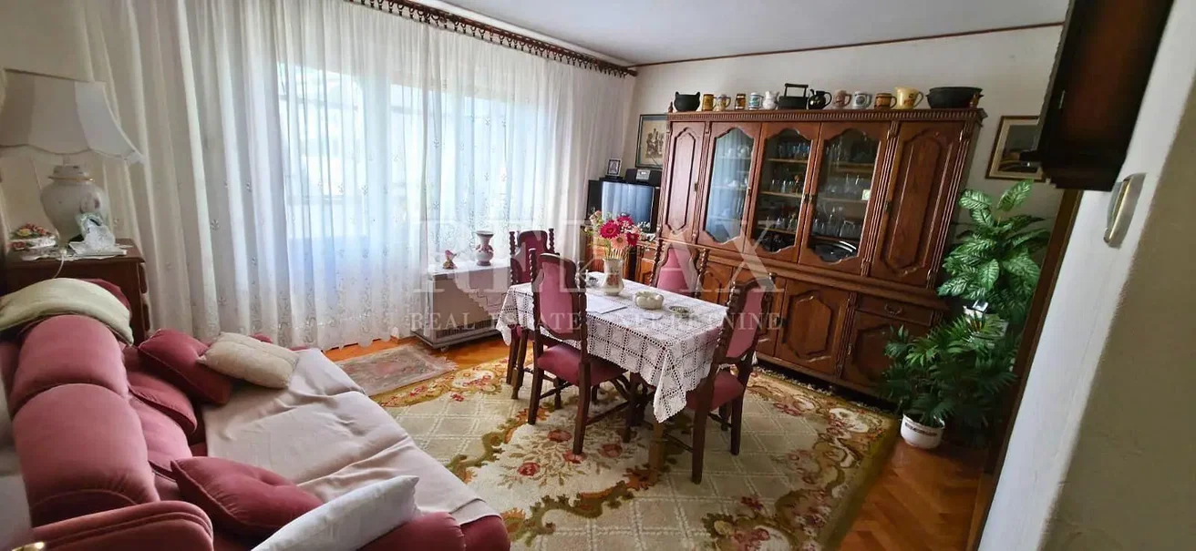 Oturma odası