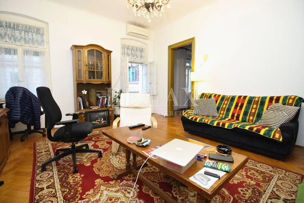 Salon