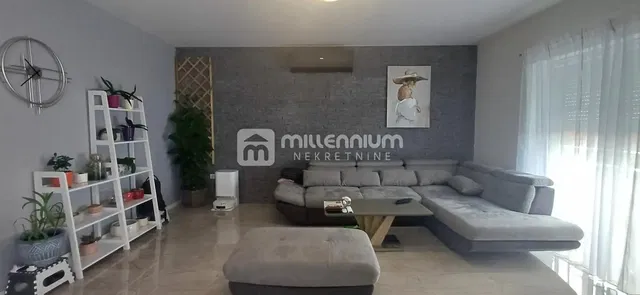 غرفة معيشة