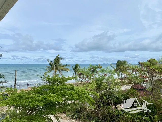 أخرى