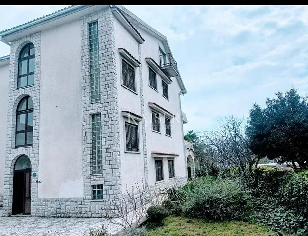 غرفة معيشة