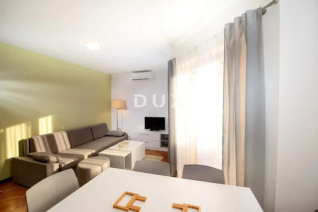 غرفة معيشة