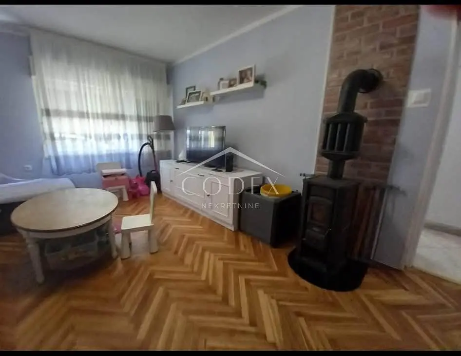 Oturma odası