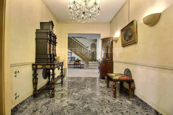 Salon