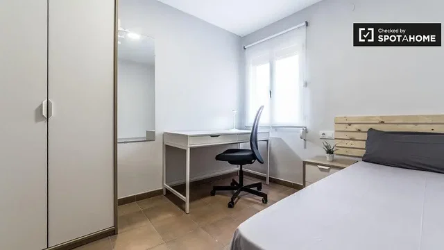 Хол