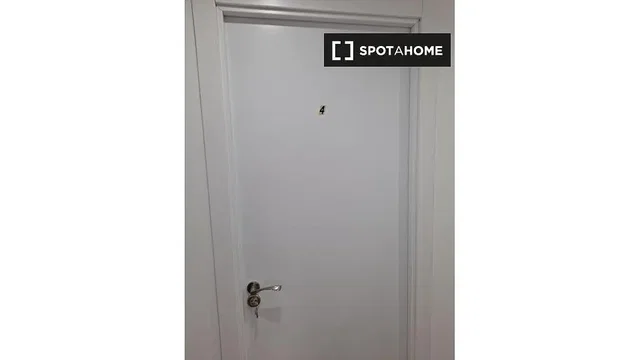 Хол