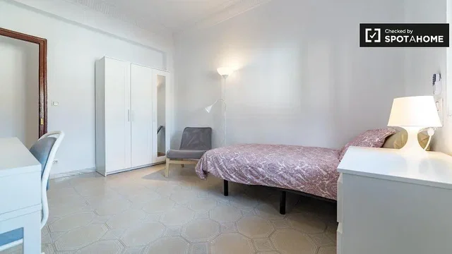 Хол