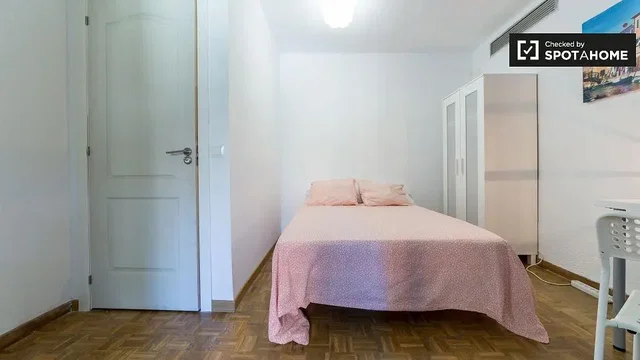 Хол