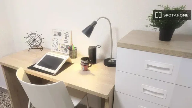 Хол