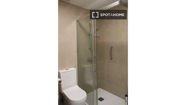 Хол