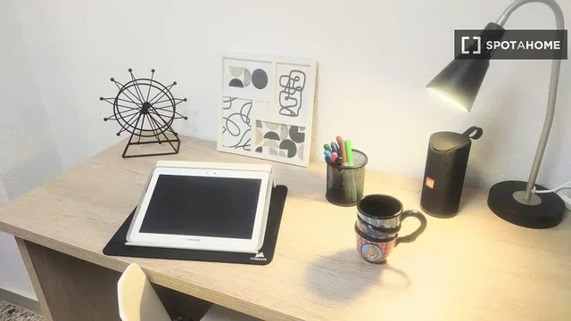 Хол