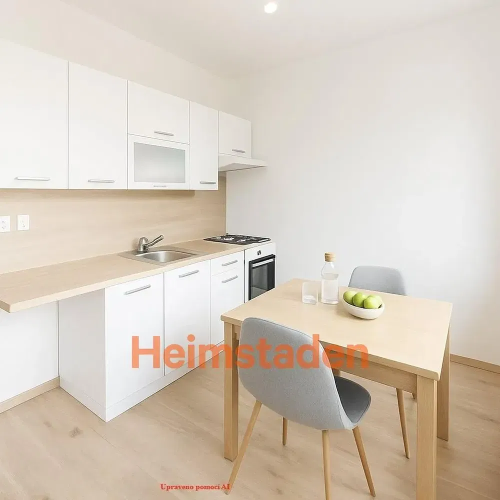 Living room; wood floor, natural light, modern style, high ceiling