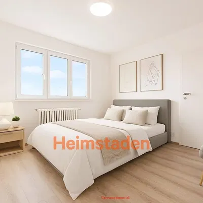 Living room; wood floor, natural light, modern style, high ceiling