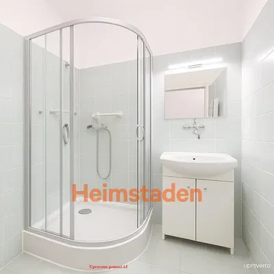 Obývací pokoj; dřevěná podlaha, přirozené světlo, moderní styl, vysoké stropy