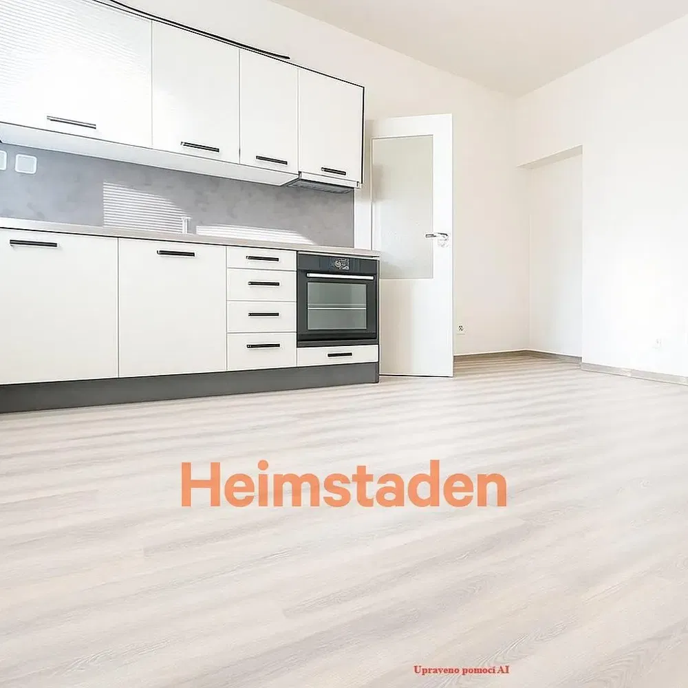 Хол; дървен под, естествена светлина, модерен стил, високи тавани