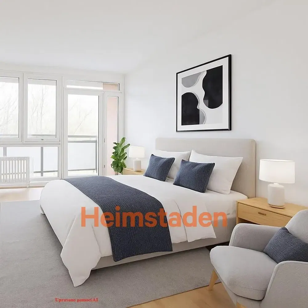 Σαλόνι; ξύλινο πάτωμα, φυσικό φως, μοντέρνο στυλ, ψηλά ταβάνια