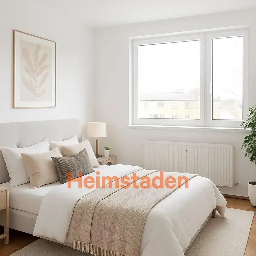 Σαλόνι; ξύλινο πάτωμα, φυσικό φως, μοντέρνο στυλ, ψηλά ταβάνια