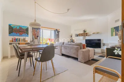 مطبخ; أجهزة المطبخ, أرضية خشبية, ضوء طبيعي, أسلوب عصري, مجدد