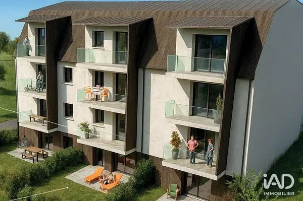 Keuken; keukenapparatuur, houten vloer, natuurlijk licht, moderne stijl