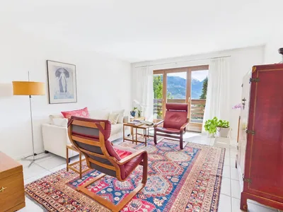 Κουζίνα; συσκευές κουζίνας, ξύλινο πάτωμα, φυσικό φως, μοντέρνο στυλ, ανακαινισμένο