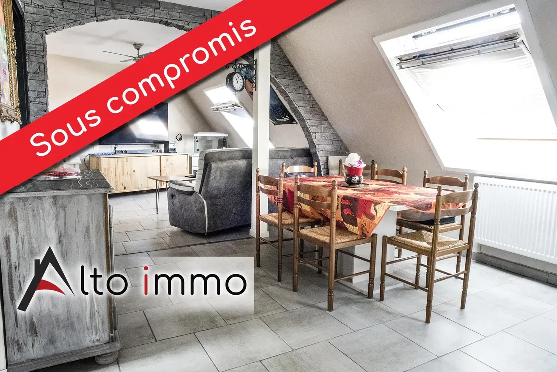 Кухиња; кухињски апарати, дрвени под, природно светло, модерни стил, реновиран