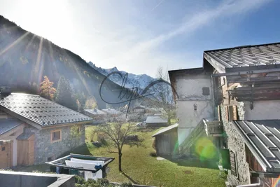 Küche; küchengeräte, holzboden, tageslicht, moderner stil