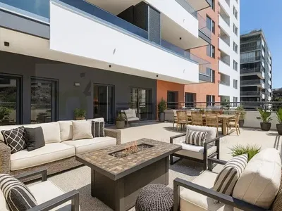 Küche; küchengeräte, holzboden, tageslicht, moderner stil, renoviert