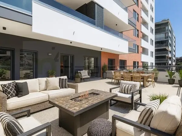 Küche; küchengeräte, holzboden, tageslicht, moderner stil, renoviert