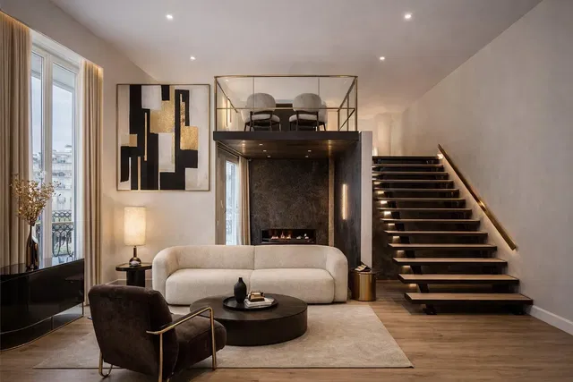 Salon; parquet, lumière naturelle, style moderne, hauteur sous plafond