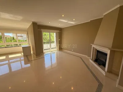 Küche; küchengeräte, holzboden, tageslicht, moderner stil, renoviert