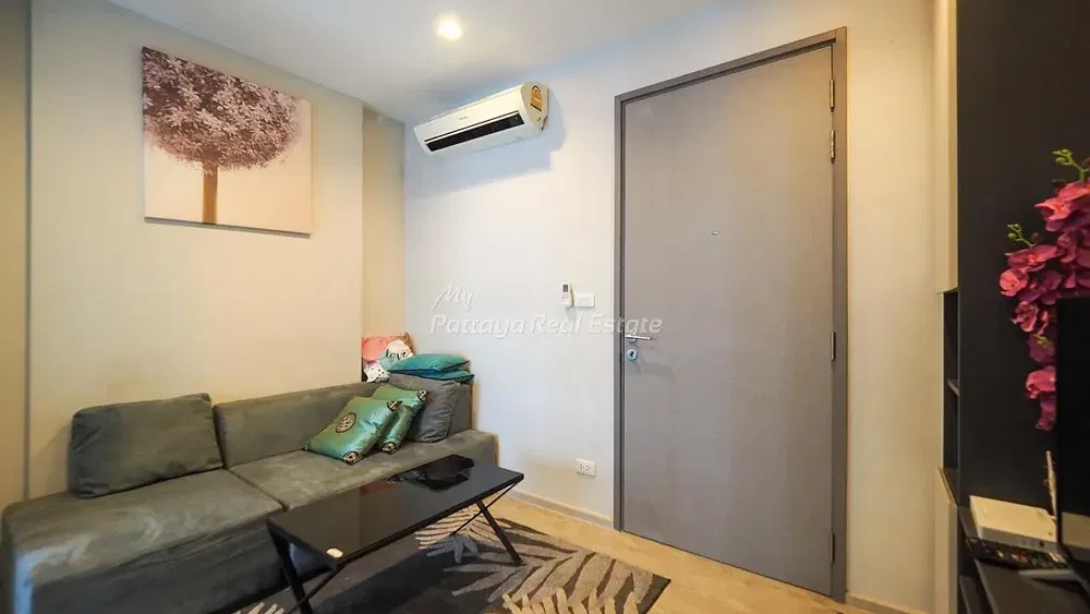 مطبخ; أجهزة المطبخ, أرضية خشبية, ضوء طبيعي, أسلوب عصري, مجدد