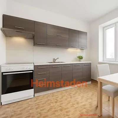 Wohnzimmer; holzboden, tageslicht, moderner stil, hohe decken