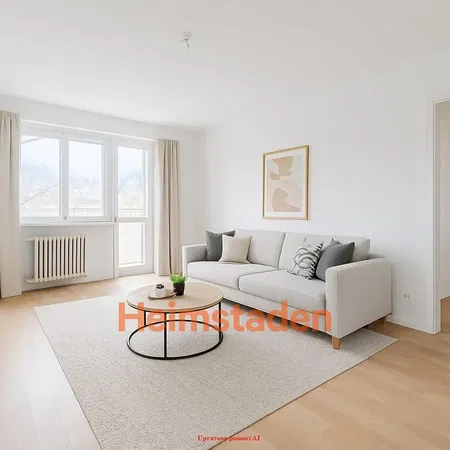 Cuisine; électroménager, parquet, lumière naturelle, style moderne, rénové