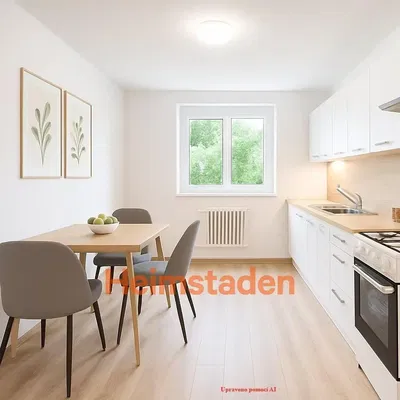 Salon; parquet, lumière naturelle, style moderne, hauteur sous plafond