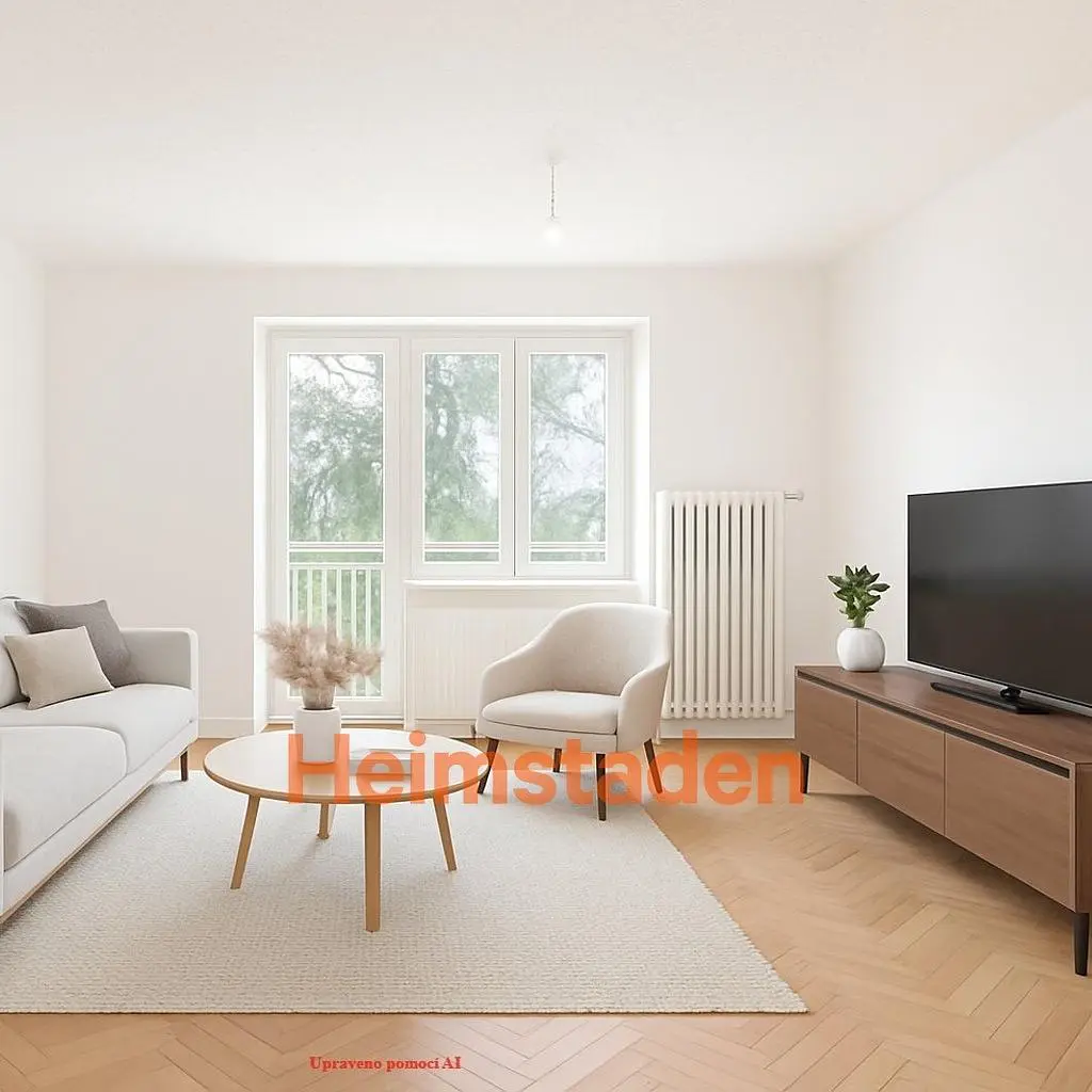 Кухиња; кухињски апарати, дрвени под, природно светло, модерни стил, реновиран