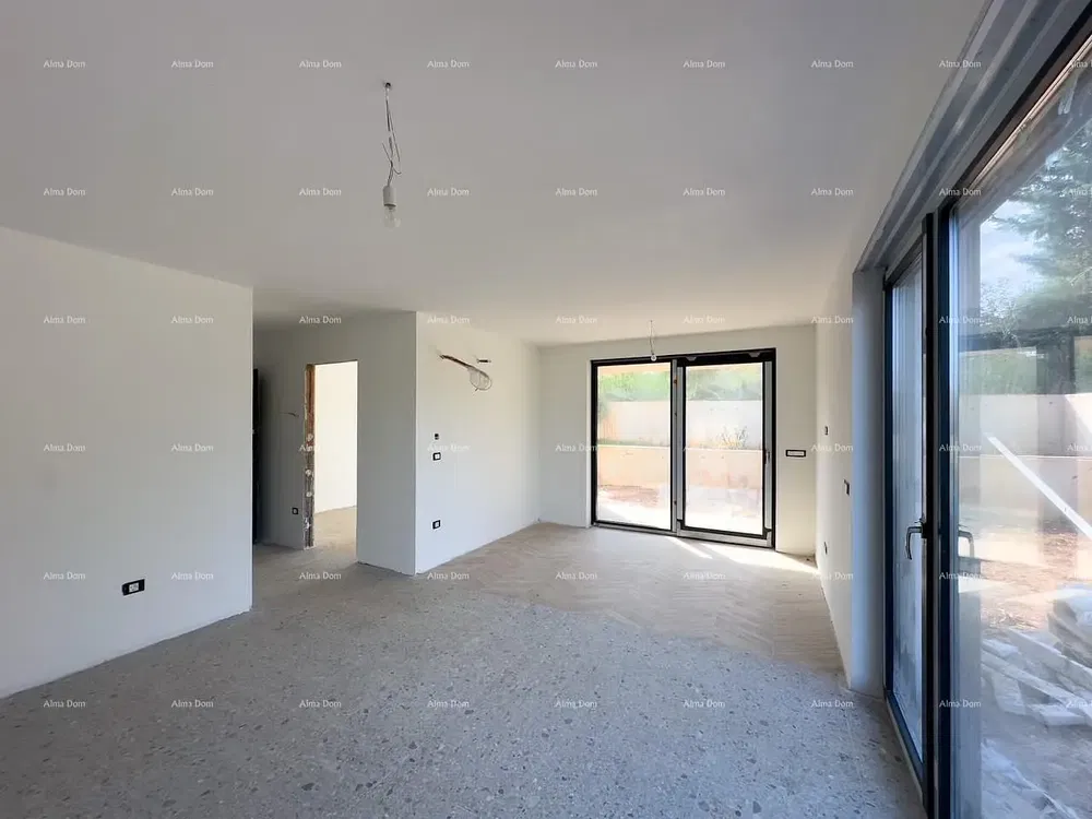 Küche; küchengeräte, holzboden, tageslicht, moderner stil, renoviert