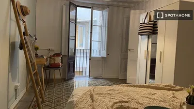 Cuisine; électroménager, parquet, lumière naturelle, style moderne, rénové