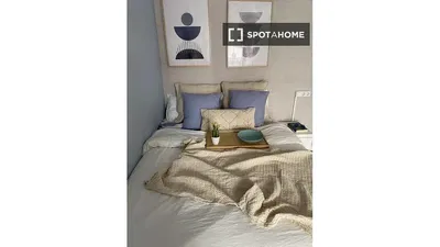 Κουζίνα; συσκευές κουζίνας, πλακάκια, φυσικό φως, μοντέρνο στυλ, ανακαινισμένο