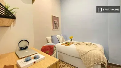 Küche; küchengeräte, holzboden, tageslicht, moderner stil, renoviert