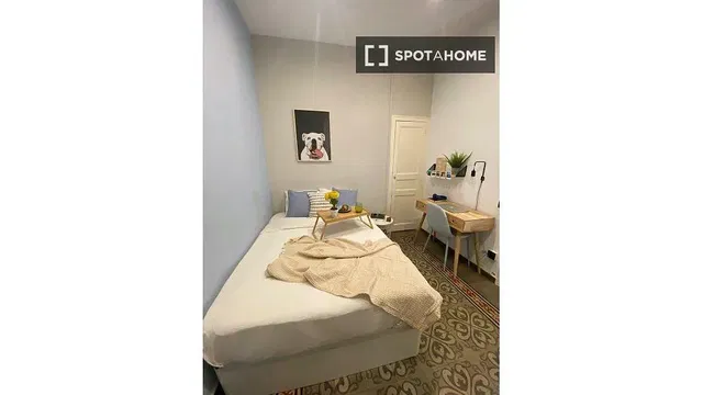 Küche; küchengeräte, holzboden, tageslicht, moderner stil, renoviert