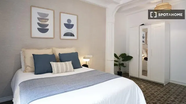 Küche; küchengeräte, holzboden, tageslicht, moderner stil, renoviert