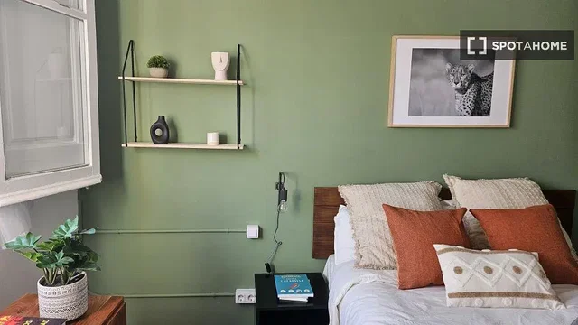 Küche; küchengeräte, holzboden, tageslicht, moderner stil, renoviert
