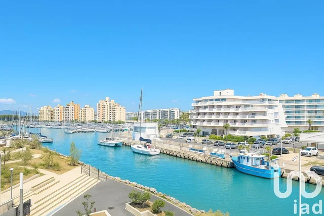 مطبخ; أجهزة المطبخ, أرضية خشبية, ضوء طبيعي, أسلوب عصري, مجدد