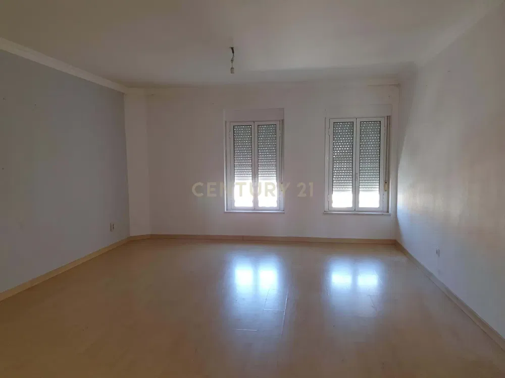 Küche; küchengeräte, holzboden, tageslicht, moderner stil, renoviert