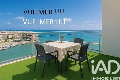 غرفة معيشة; أرضية خشبية, ضوء طبيعي, أسلوب عصري, أسقف عالية