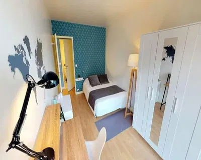 Cucina; elettrodomestici, pavimento in legno, luce naturale, stile moderno, ristrutturato