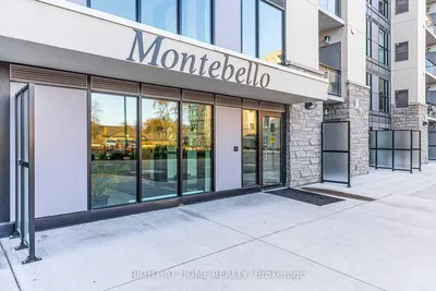 Хол; дървен под, естествена светлина, модерен стил, високи тавани