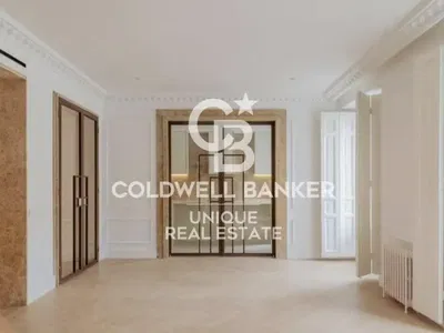 Küche; küchengeräte, holzboden, tageslicht, moderner stil, renoviert